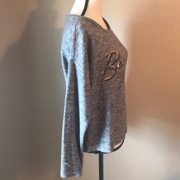 🍁Super soft sweater 🍁 - Picture 4 of 5